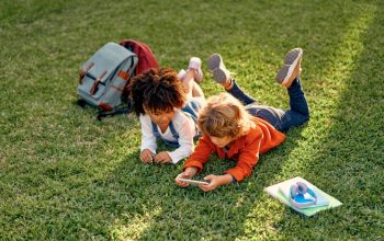 Balancing Screen Time and Playtime A Guide for Indian Parents of 4-Year-Olds